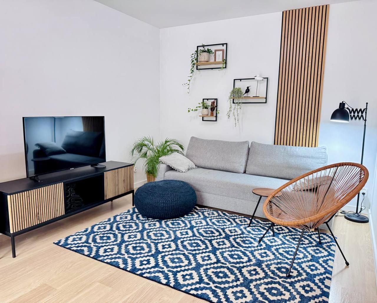 C- Home4U - Apartment With A City View Close To Aquapark, Parking In Secured Area Krakow Exterior photo