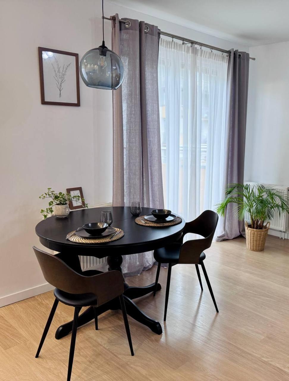 C- Home4U - Apartment With A City View Close To Aquapark, Parking In Secured Area Krakow Exterior photo